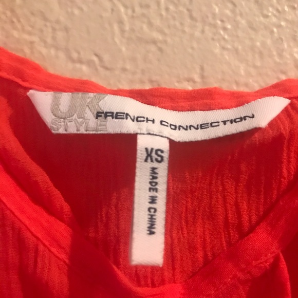 Keyhole Shirt - Picture 5 of 6